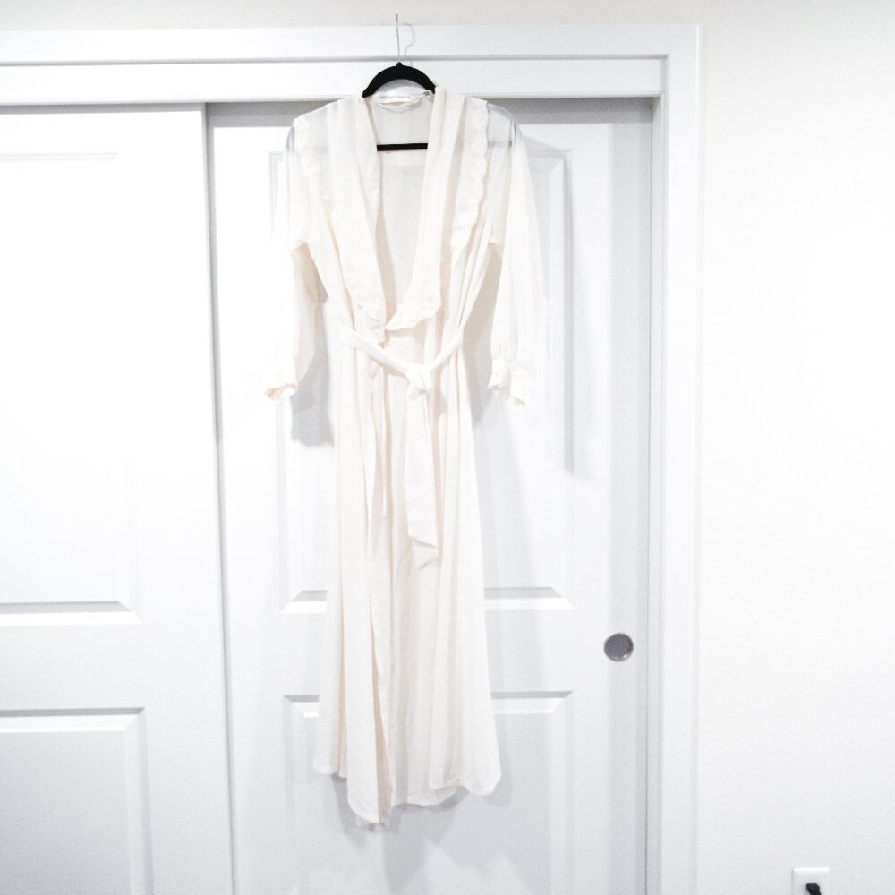 Victoria Secret M/L Vintage Ivory Fully Length Sheer Robe with Lace Detailing